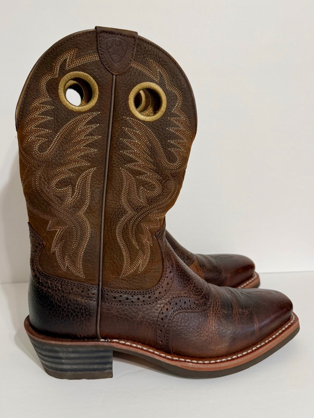 ARIAT MEN'S HERITAGE ROUGHSTOCK PERFORMANCE WESTERN BOOTS - SQUARE TOE
